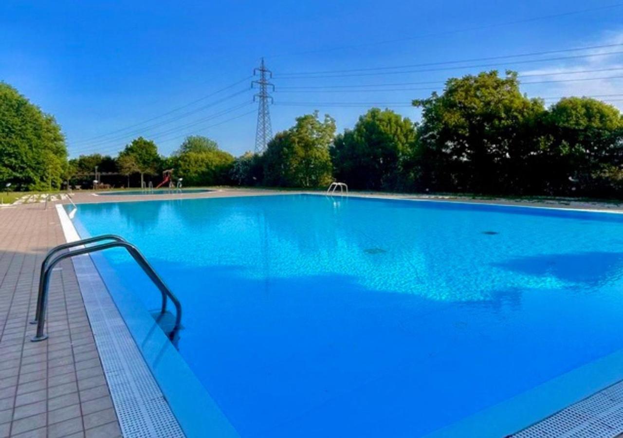 Wendy Apartment- Twobedroom & Pool & Parkprivatefree & Sports Desenzano del Garda Exterior photo